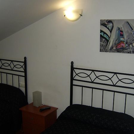 Hostal Las Eras Cubillos del Sil Eksteriør billede